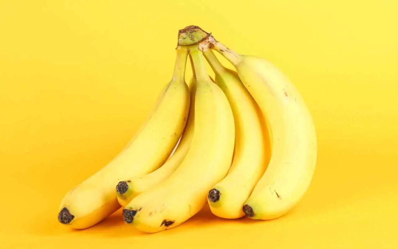 Mangi una banana al giorno? Ecco l’effetto sorprendente che ha sulla tua pressione e il tuo cuore
